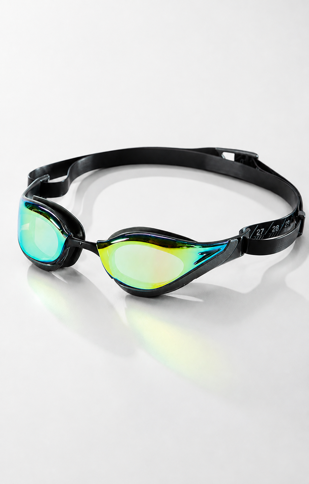 SWIM GOGGLES