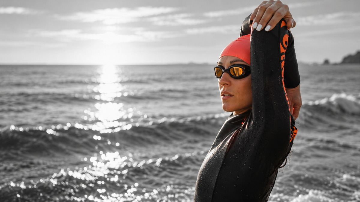 SWIM GOGGLES