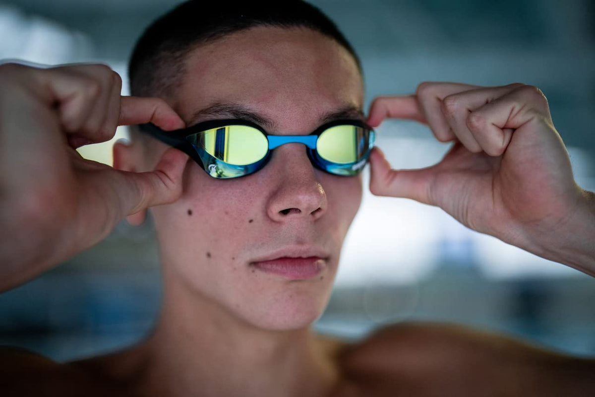 ARENA Unisex Cobra Ultra Swipe Racing Swim Goggles Anti-fog Technology Polycarbonate Hard Lens