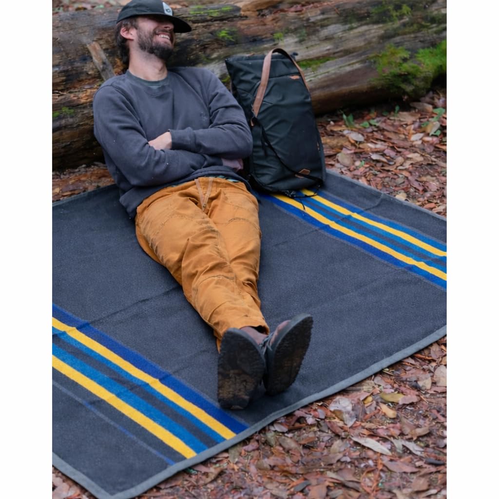 Waxed Canvas Camping BlankWaxed Canvas Camping Blanket – Waterproof Bedrollet – Waterproof Bedroll